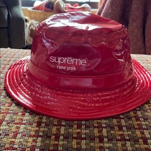 Supreme nylon crusher red